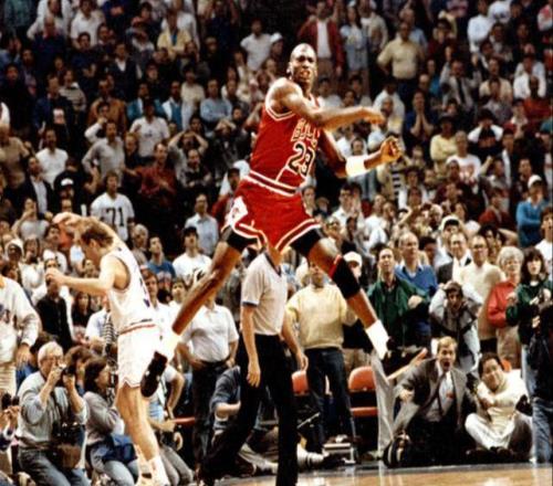 德拉富恩特,提醒,岁亚马尔前,PA真人娱乐官方网站,视频直播,免费试玩,PA,Gaming